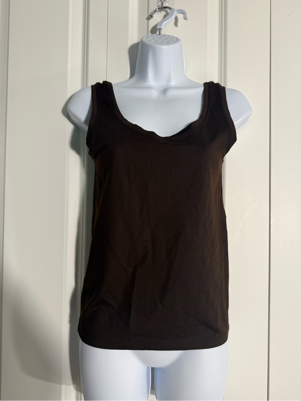 Karen Kane Brown Scoop Neck Tank Top